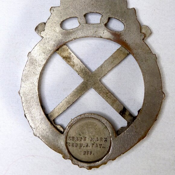 VINTAGE IOOF ODD FELLOWS MASONIC DOUBLE GAVEL PENDANT MEDAL - Picture 3 of 8